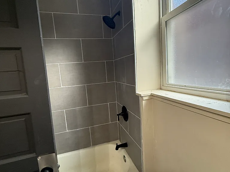 4637 Oregon Ave #2F — Photo 5