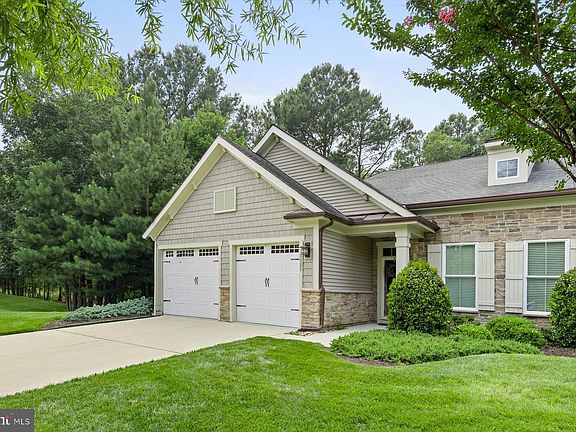 3rd image of 38885 Cedar Waxwing Ln