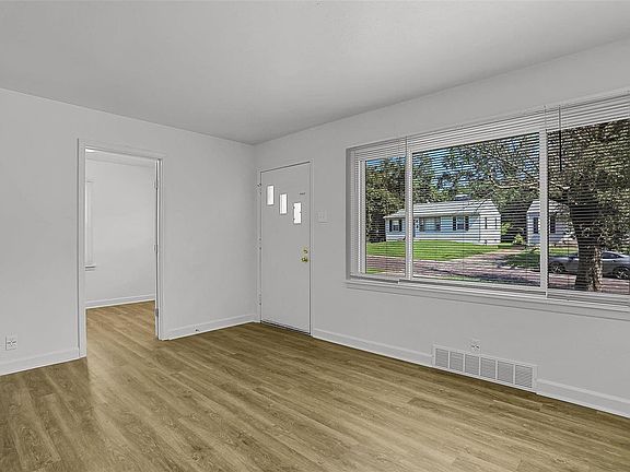3rd image of 8508 Jenny Dr