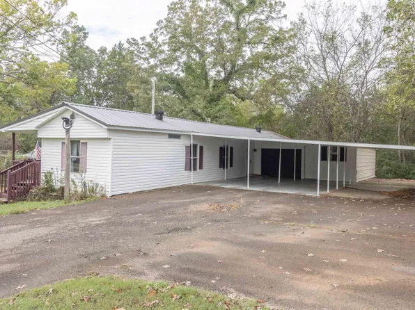 30 Rose Rd, Crump, TN 38327