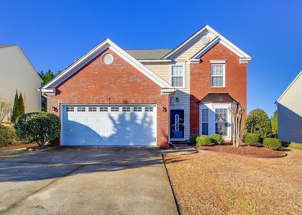 1st image of 425 Lazy Willow Ln