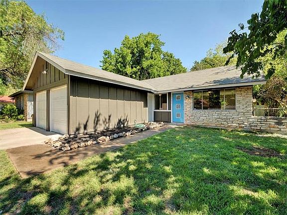 3rd image of 4908 Brassiewood Dr