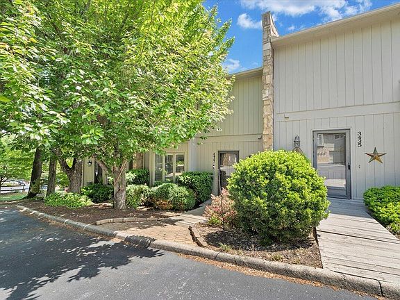 2nd image of 3437 Londonderry Ct