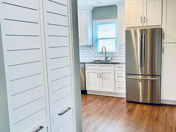 3rd image of 2-138 Washington St #2