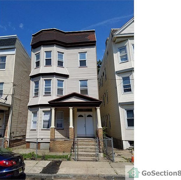 1st image of 527 S 21st St #1