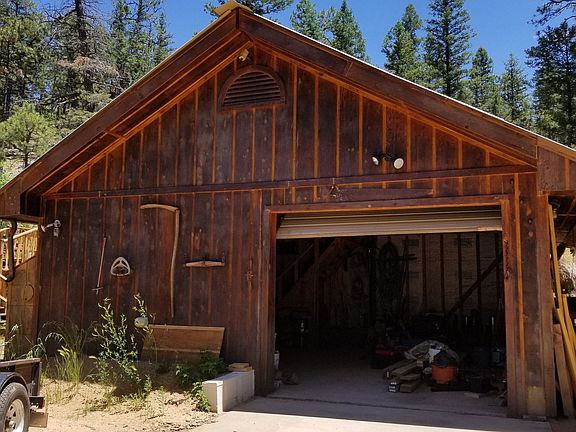 Garage with Loft