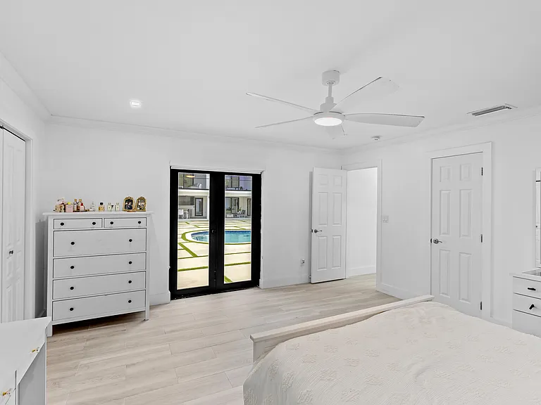 10955 SW 36th St — Photo 14