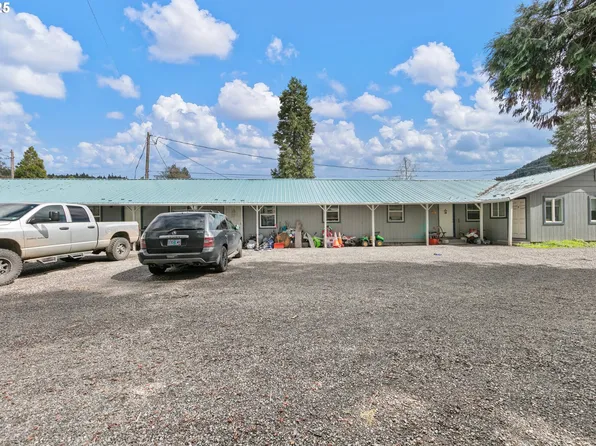 47706 Highway 58, Oakridge, OR 97463