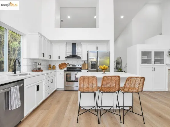 2217 Newton Dr, Brentwood, CA 94513