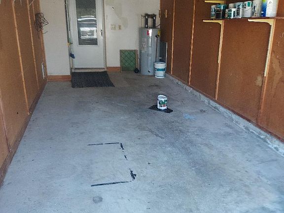 2nd image of 4515 Sir Johns Ln
