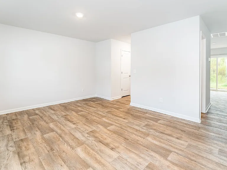 1243 Aurora Glen Dr — Photo 23