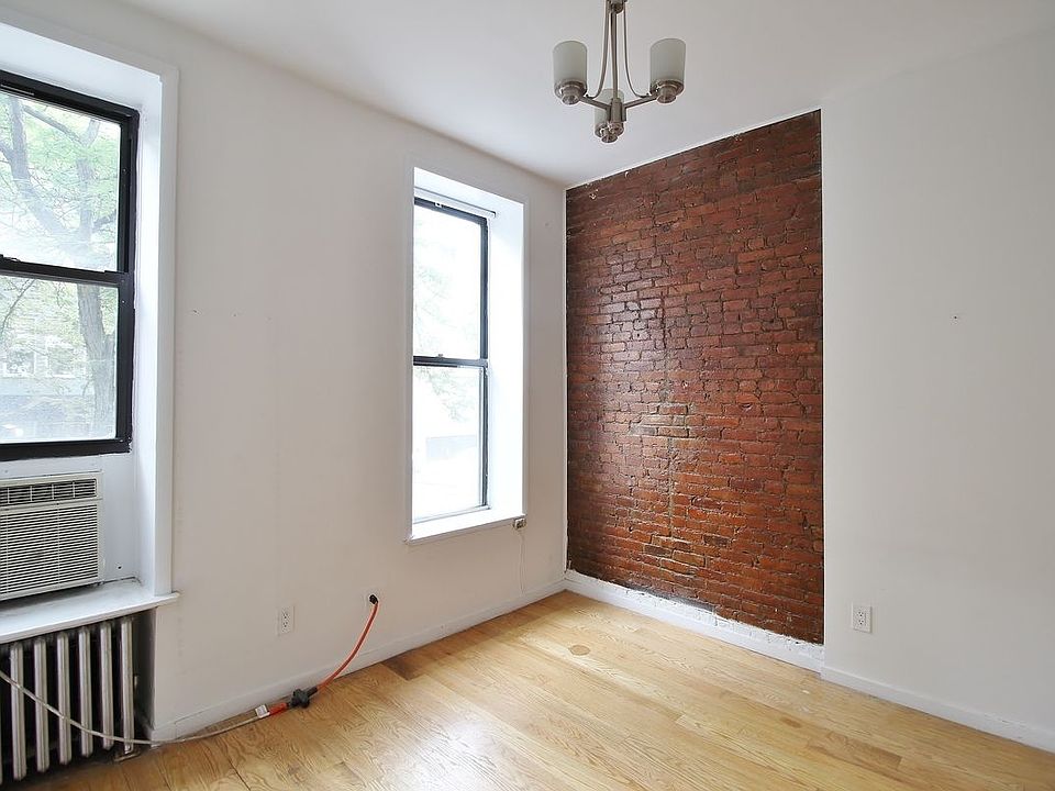 1st image of 41 Saint Marks Pl APT 2