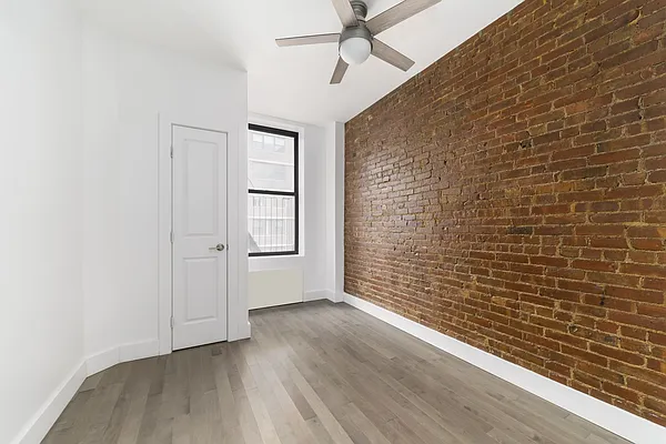 Rented by Compass | media 13