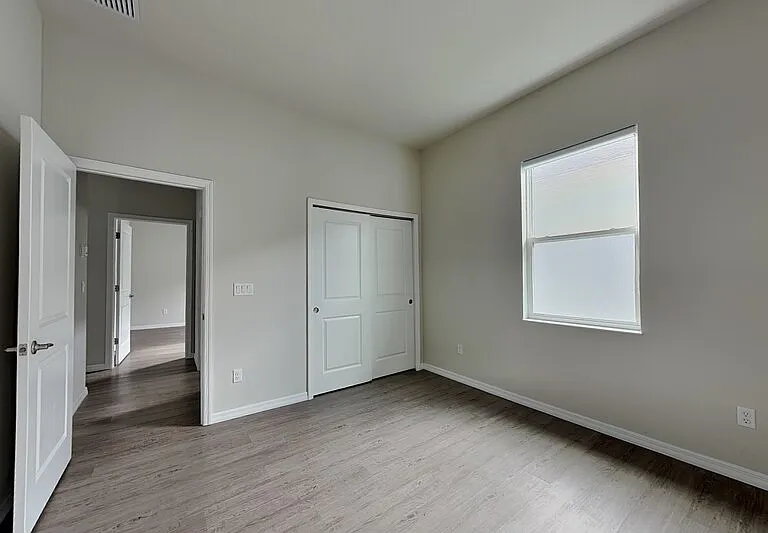 3109 King Palm Dr — Photo 11
