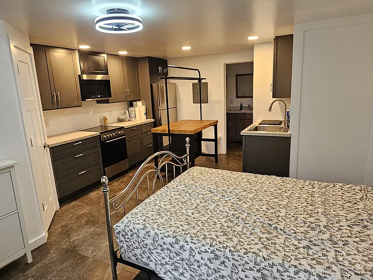45 N 200 W — Photo 8