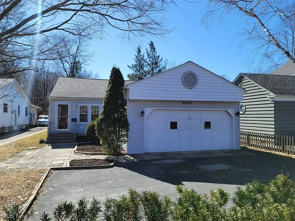31337 Lake Rd photo 1