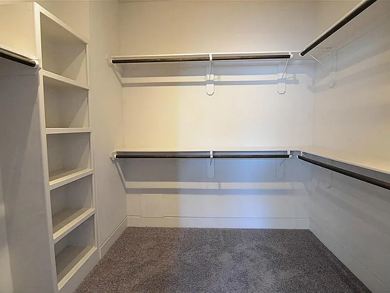 4708 Crawford St — Photo 15