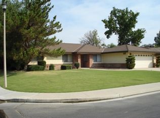 6624 Vancouver Dr, Bakersfield, CA 93309