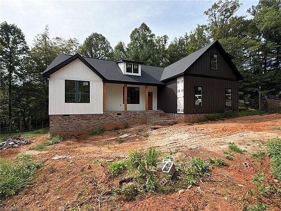 2nd image of 761 Brown Rd
