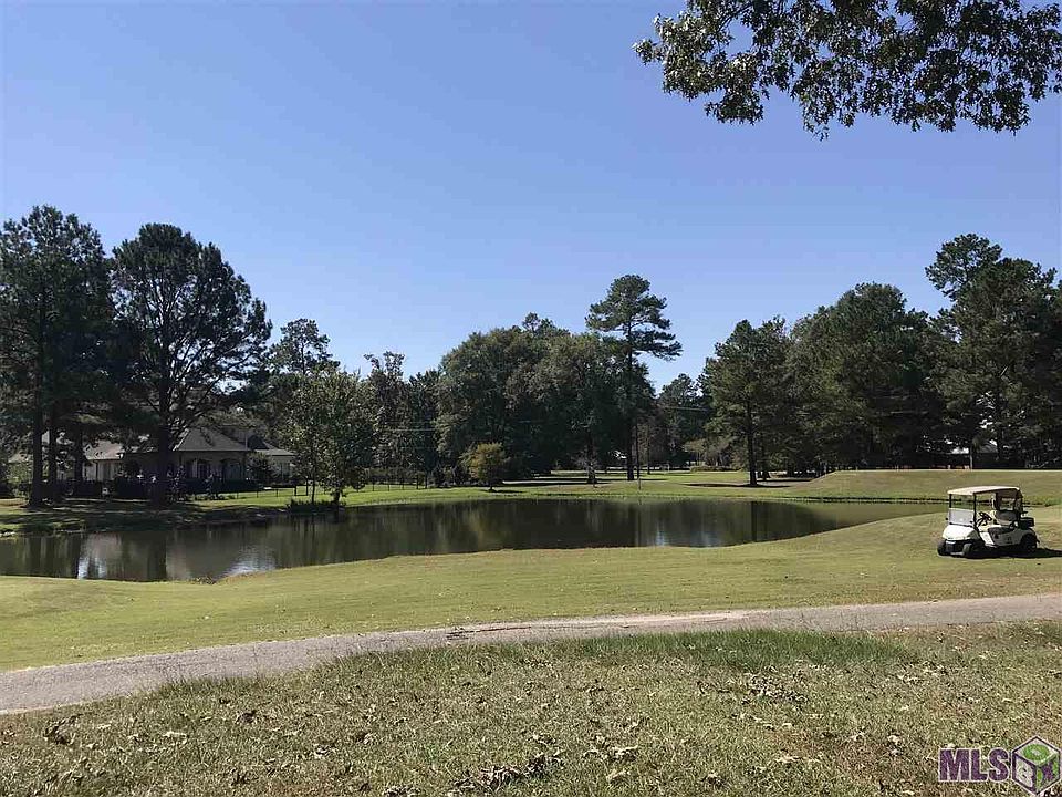 1st image of 13970 Clubhouse Way Dr #21