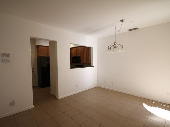 4th image of 8320 Crystal Walk Cir