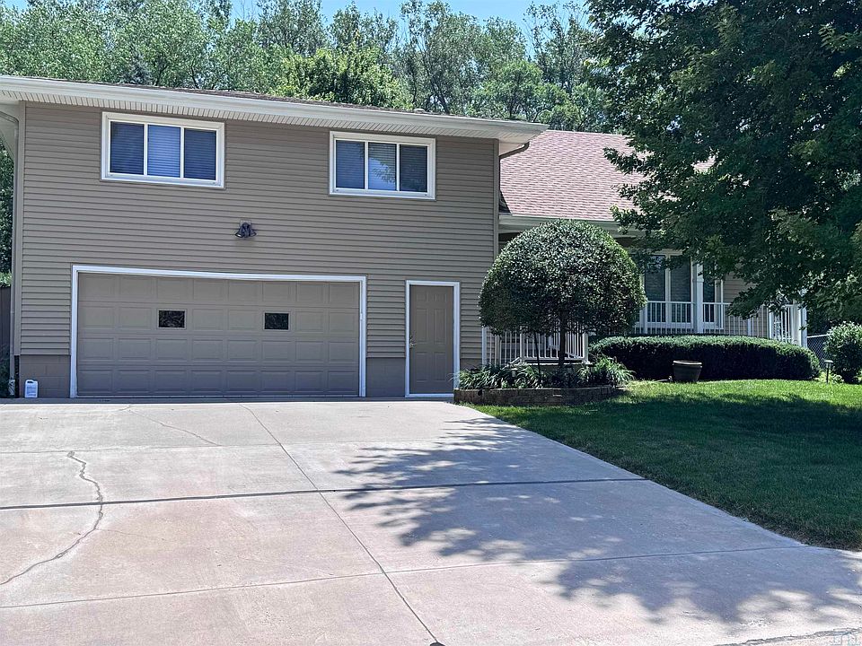 1st image of 4700 Chatham Ln