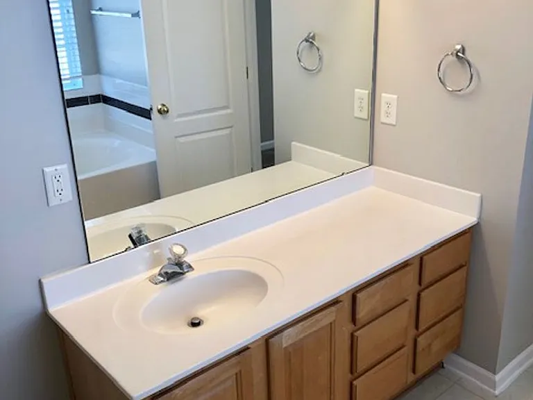 3205 Dark Woods Dr — Photo 9