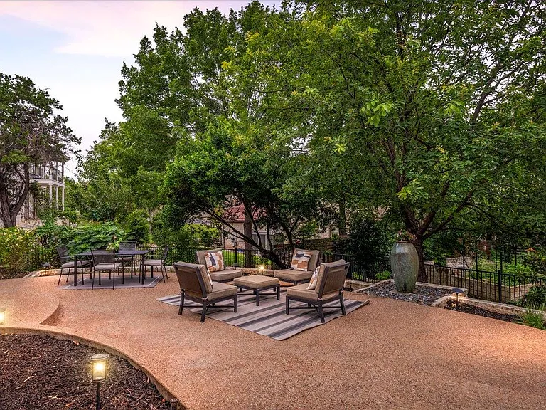 37 Autumn Oaks Dr — Photo 26