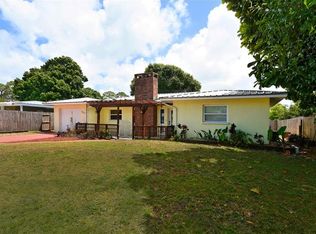 5631 Murdock Ave, Sarasota, FL 34231