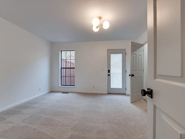 102 Villa View Ct — Photo 20