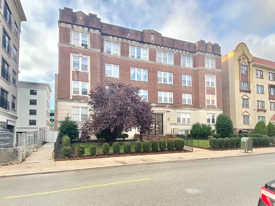 115 Halsted St