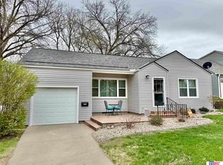 712 N 6th St, Seward, NE 68434