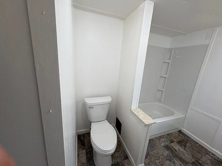 1330 W Williams St — Photo 4