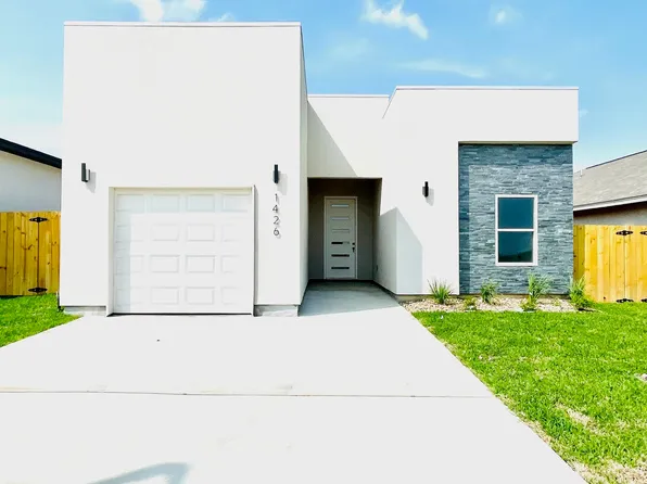 1426 Los Estribos Dr, Laredo, TX 78043