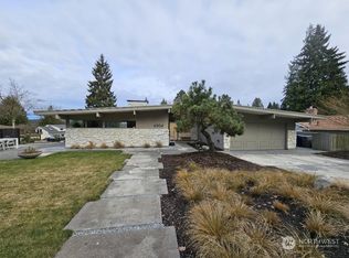 6304 NE 156th St, Kenmore, WA
