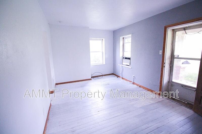 1st image of 3010 Johnson Ave NW #1