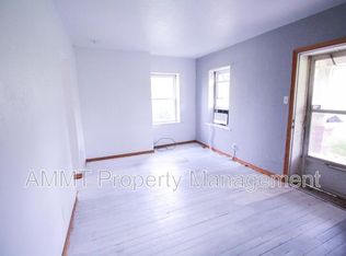 3010 Johnson Ave NW #1, Cedar Rapids, IA 52405