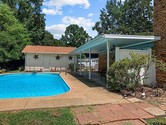 3rd image of 10145 Brookwood Dr
