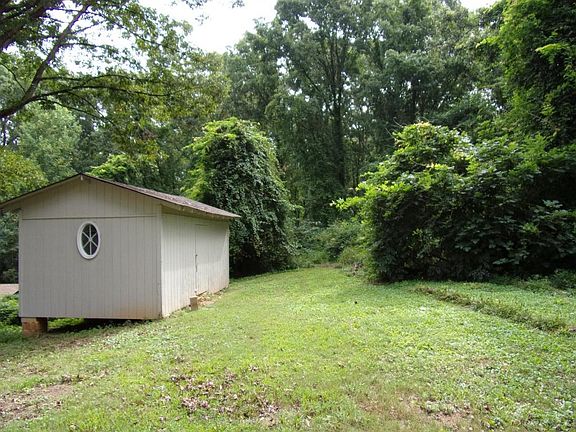 2nd image of 8930 Meadow Dr