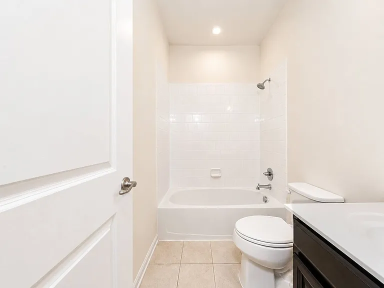 4307 Sconce — Photo 10