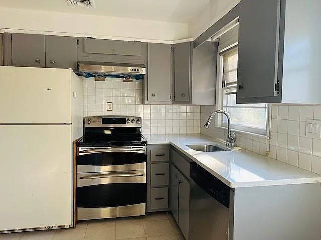 7 Beatrice Ave — Photo 6