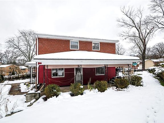 3rd image of 2741 Milford Dr