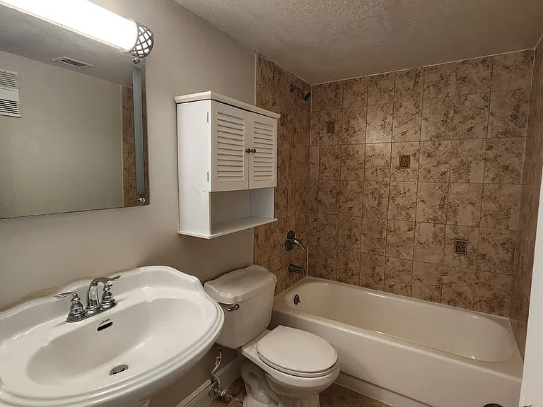 7429 Daniel Webster Dr #B-15C — Photo 14