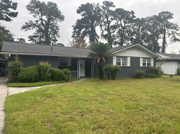 2230 Glynnwood Dr, Savannah, GA 31404