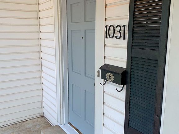 4th image of 1031 E 44th St
