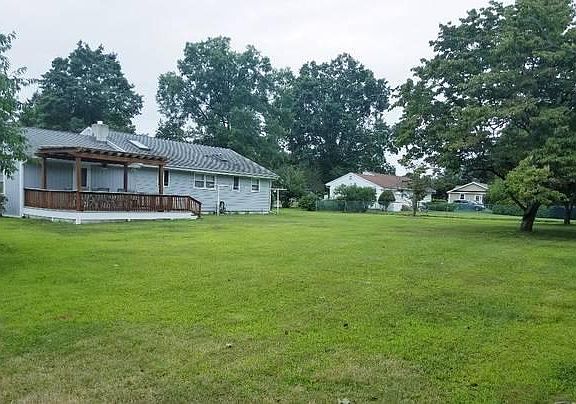 1/2 acre private lot