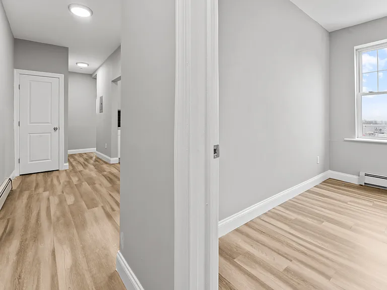 103 Washington Ave #6 — Photo 5