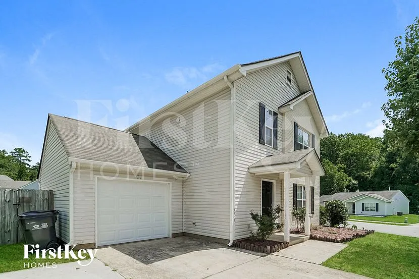 3 bed, 2.5 bath, 1438 sqft, $1,980 — Photo 3
