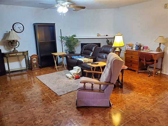 2nd image of 10411 Clear Cove Ln
