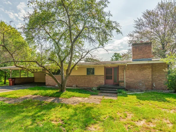 3558 Rogue River Rd NE, Belmont, MI 49306